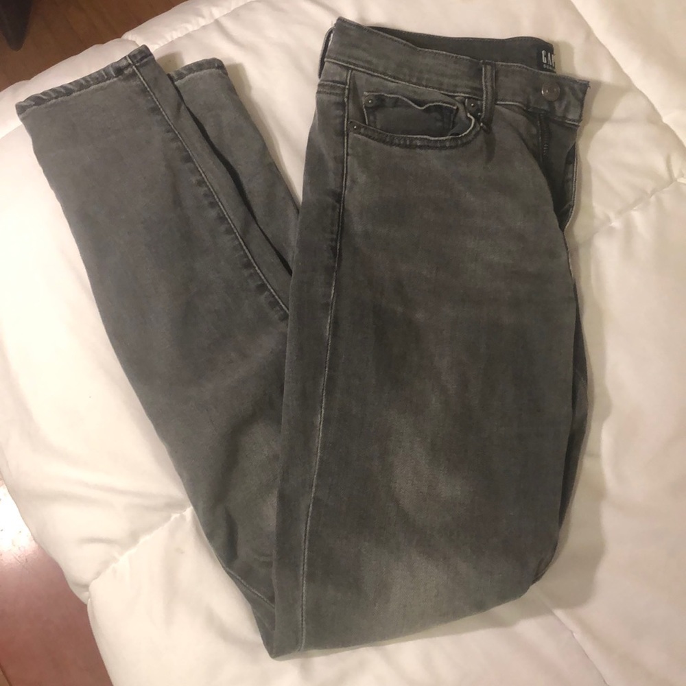 GAP True Skinny Jeans size 28R Gray